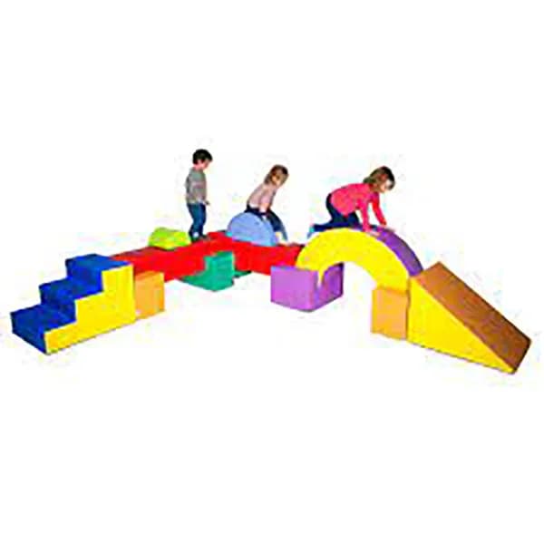 SET 39 - A SET OF 11 PIECES