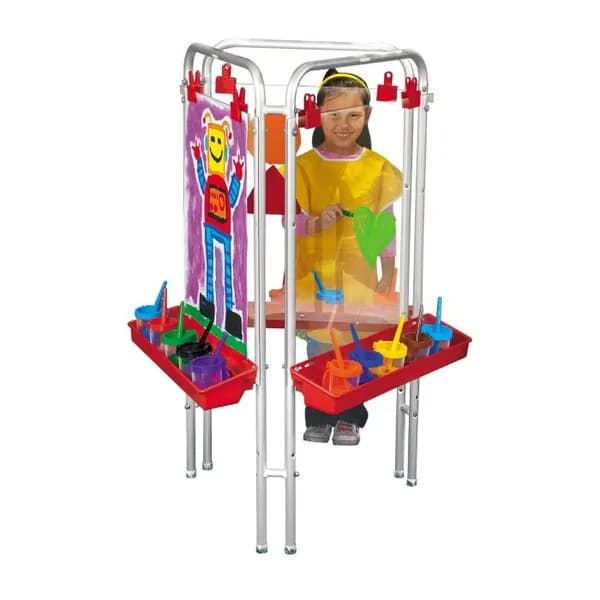 Indoor/Outdoor 3 Station Easel